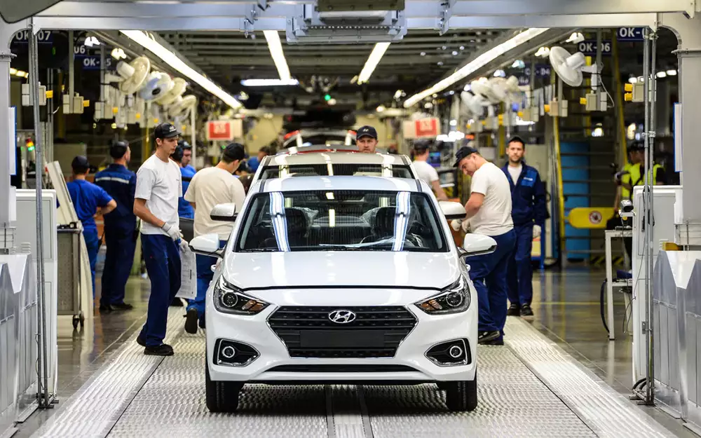 Завод Hyundai в Петербурге начал увольнять сотрудников
